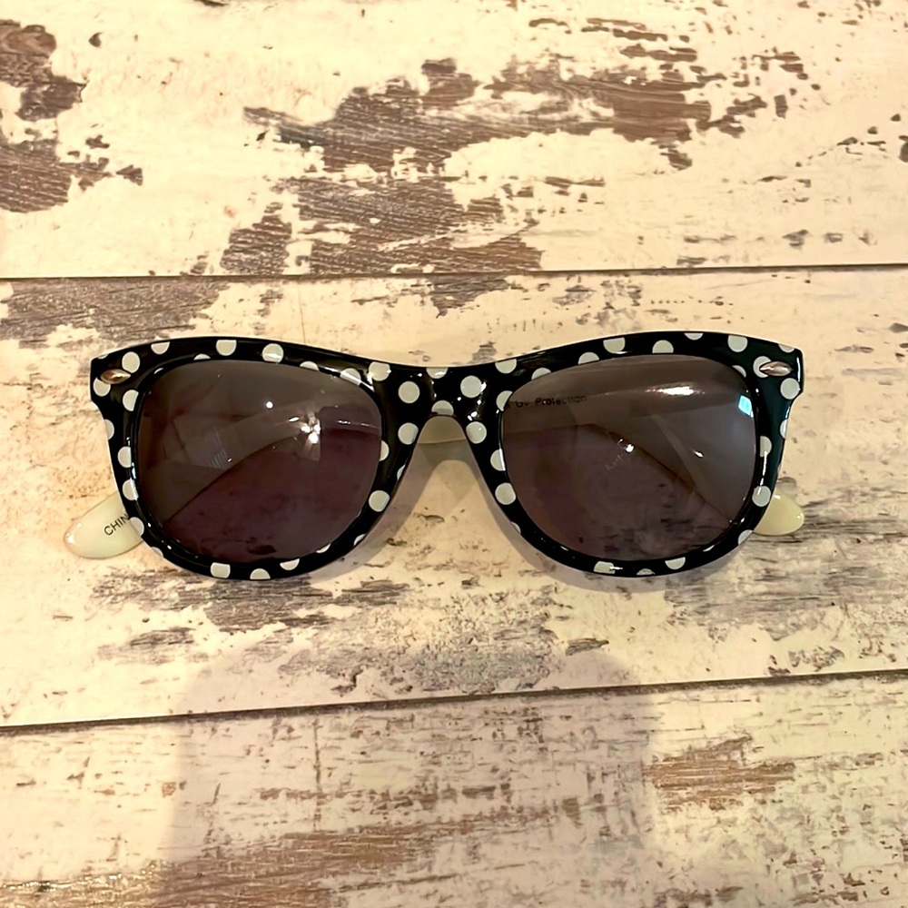 Women’s Polka Dot Black and White Sunglasses